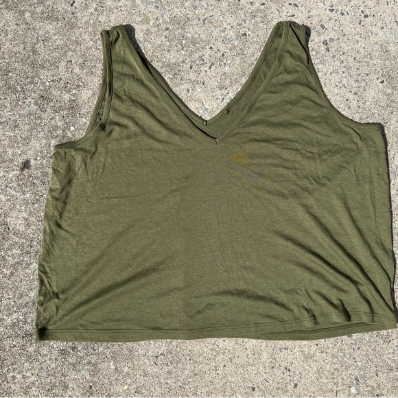Boden Khaki Green Women's Tank Top - Picture 3 of 5